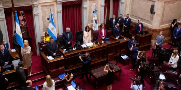 El Senado debate el respaldo al acuerdo con el Fondo Monetario Internacional