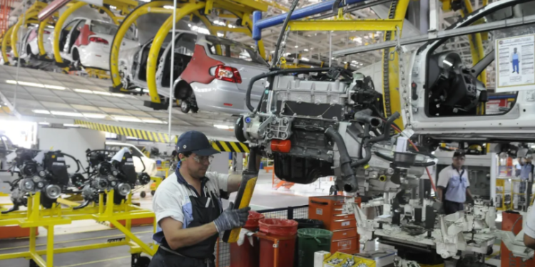 PARA DUPLICAR LAS EXPORTACIONES HAY QUE IMPORTAR US$10.000 MILLONES MÁS