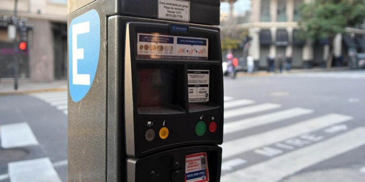 El miércoles se pone en marcha el pago con una aplicación para estacionar en CABA