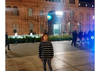“Amor de mi vida”: así tenía Brenda Uliarte agendada a la amiga que terminó detenida por el ataque a Cristina Kirchner