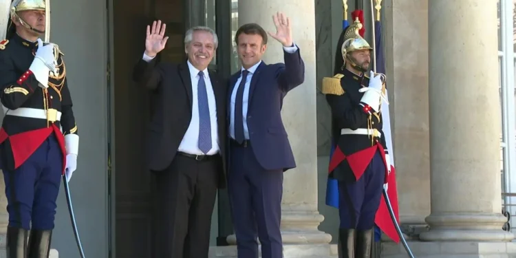 Alberto Fernández en París: “Con Macron vamos a tratar los temas que afectan a Europa y América Latina”