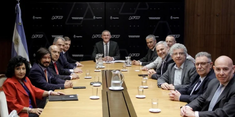 AFIP deroga una polémica resolución de Marcó del Pont resistida por los contadores