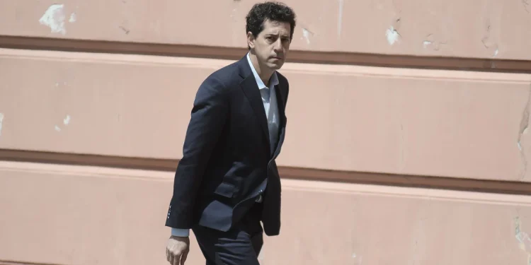 Embestida de Wado de Pedro contra la Corte Suprema: “Golpean las puertas del Poder Judicial como antes, las de los cuarteles militares”