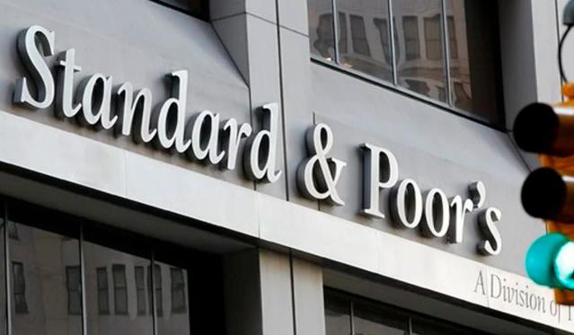 Standard & Poor’s subió la calificación de la Argentina a ‘CCC+’