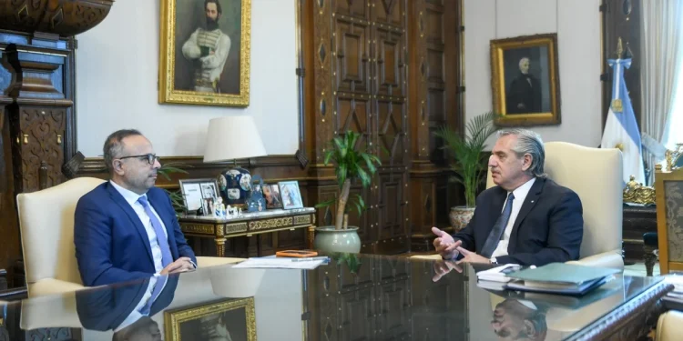 Cruces entre el jefe de asesores de Alberto Fernández y un diputado de Lavagna por un nuevo impuesto