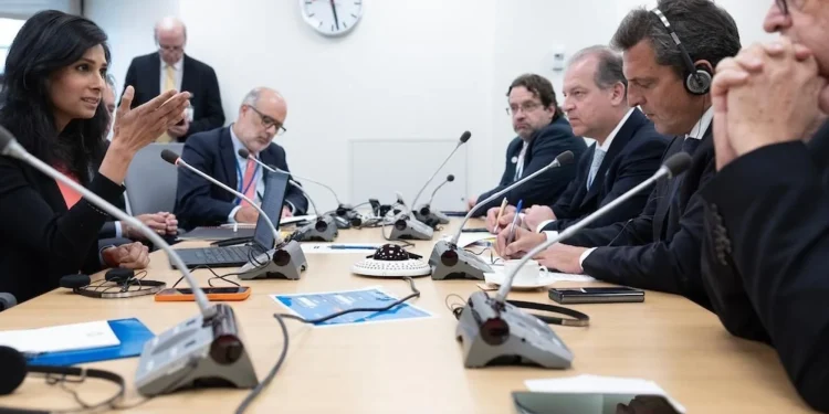 Por la sequía, Massa negocia ahora con el FMI un alivio en el ajuste fiscal