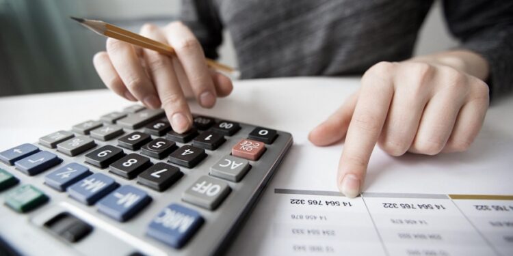 Ganancias, el Gobierno oficializó el nuevo piso: de cuánto es a partir de ahora