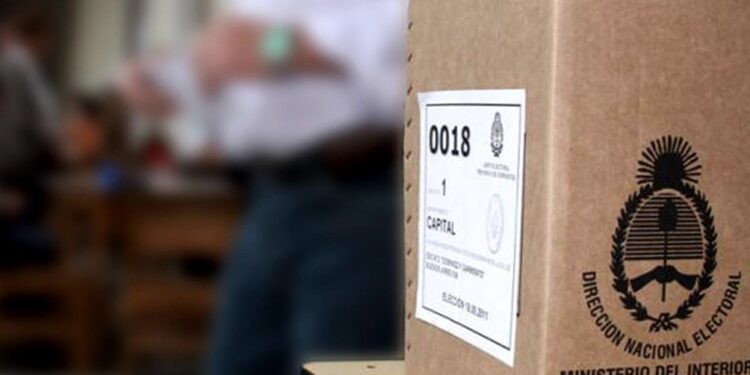 Elecciones 2023: ¿pueden los extranjeros votar y ser autoridad de mesa?