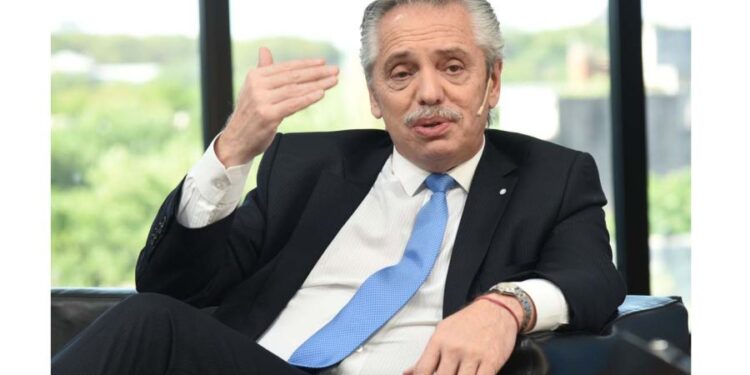 Tras criticar a Javier Milei en Davos, Pedro Sánchez recibió la visita de Alberto Fernández