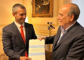 Claves de la Ley ómnibus: de las privatizaciones al empleo público y el régimen de inversiones millonarias