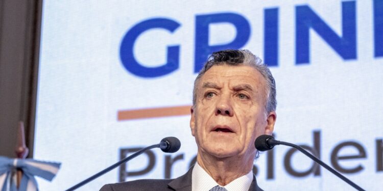 Ante empresarios, el presidente de la Cámara de Comercio pidió “conductas honorables” a quienes dirigen el país