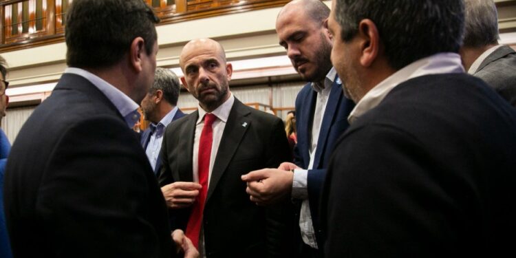 El gobierno confirmó que no reabre El Palomar porque ninguna aerolínea quiere usarlo