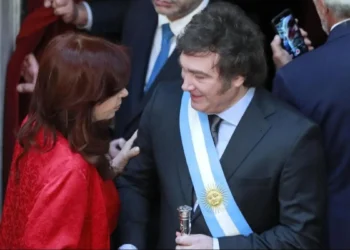Nuevo round: Cristina Kirchner contestó el mensaje de Milei y le envió un ácido saludo de cumpleaños