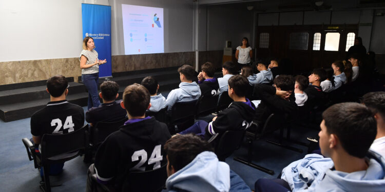 INICIATIVAS PARA FORTALECER LA INCLUSIÓN Y LA EDUCACIÓN FINANCIERA