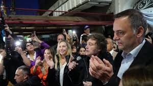 Milei prepara un nuevo apoyo para la candidatura de Adorni