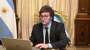 Milei oficializó el veto al aumento a los jubilados, la moratoria previsional y la emergencia en discapacidad