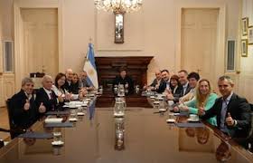 Milei confirmó que “reacomodará” el gabinete luego de la elección