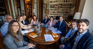 La Justicia impuso restricciones al régimen de visitas de CFK y advirtió que podrían quitarle la prisión domiciliaria