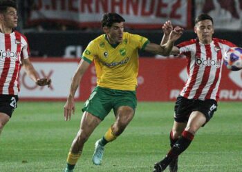 Estudiantes de La Plata y Central Córdoba se enfrentan en el Torneo Apertura