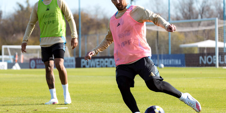 Entrenamiento de la Selección Argentina: la formación y el estado de los jugadores antes del Mundial 2026
