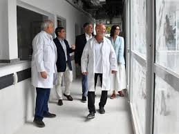 Jorge Macri destaca remodelaciones en el Hospital Fernández mientras se investiga a Manuel Adorni