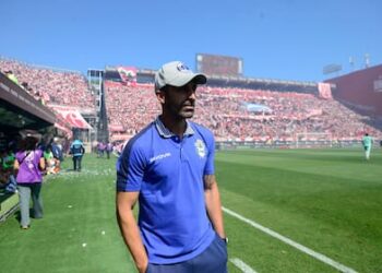 Crisis en la Liga Profesional: Gimnasia de La Plata despide a Fernando Zaniratto tras una contundente derrota