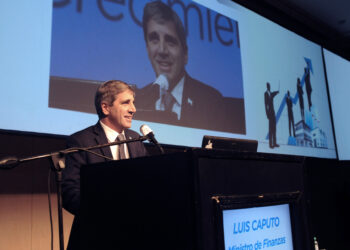 Los mercados reaccionan positivamente tras la presentación del programa financiero hasta 2027