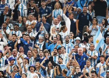 La historia del matrimonio que regala noches de hotel como cábala por la Selección Argentina
