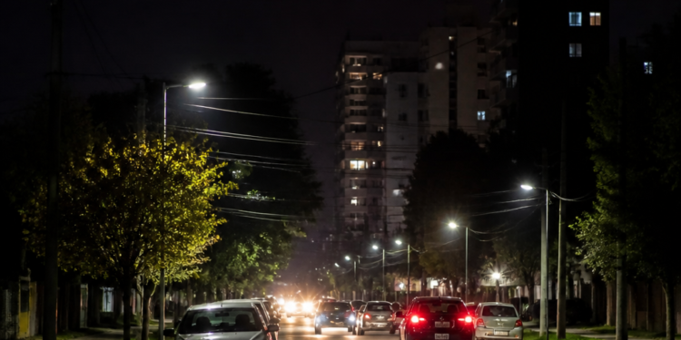 Se restablece el servicio eléctrico en La Plata tras el incendio en una central: 22 mil usuarios siguen sin luz
