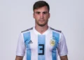 Nicolás Tagliafico sorprendió a un periodista argentino en Lyon durante sus vacaciones