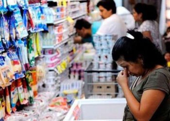 Endeudamiento en hogares bonaerenses: más de la mitad de los créditos se destinan a gastos básicos