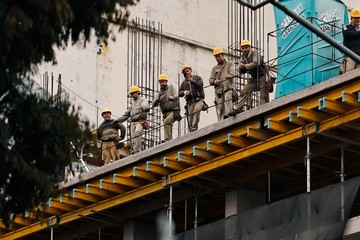 En mayo cerraron 2.371 empresas y se perdieron más de 70.000 puestos de trabajo registrados