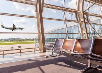 La conectividad aérea desde el interior creció 15% y alcanzó niveles récord de pasajeros internacionales