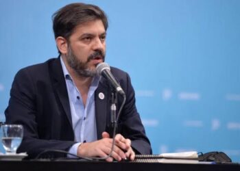 Kicillof acusa a Nación de negociar votos por las PASO y reclama por el traslado de una base aeronaval