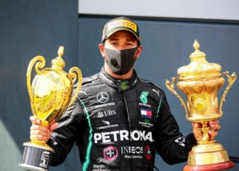Hamilton admite que sus comentarios por radio no reflejaron su mejor versión