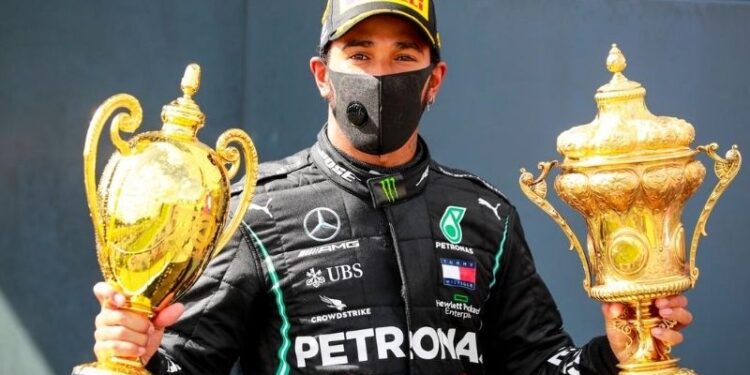 Hamilton admite que sus comentarios por radio no reflejaron su mejor versión