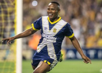 Tensión en Rosario Central: Jaminton Campaz se retiró y exige su venta al América de México