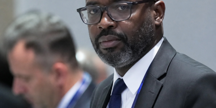 La FIFA destituye a Kevin Lamour tras sus críticas a Infantino
