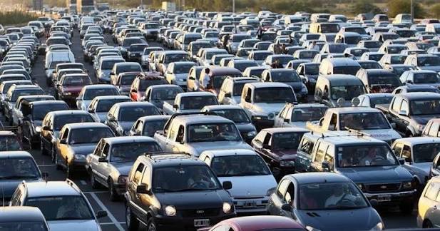 Cada vez se dan de baja menos autos y el parque automotor argentino sigue envejeciendo