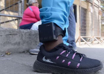 El Gobierno amplía el uso de tobilleras electrónicas para prisiones domiciliarias y restricciones de libertad