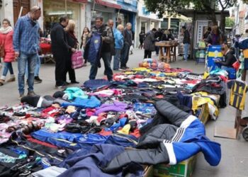 El empleo formal pierde fuerza y crecen las señales de saturación en los trabajos informales