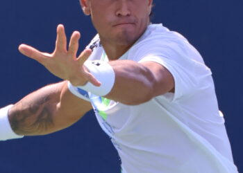 Francisco Comesaña se impone en su debut y siete argentinos avanzan en el Challenger de Buenos Aires