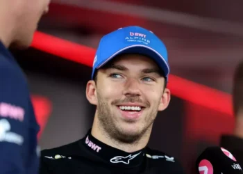 La FIA confirma la penalización a Pierre Gasly y restituye el tercer puesto a Isack Hadjar en Mónaco