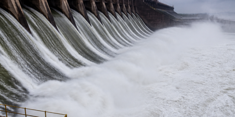 Alerta en Paraguay por el fenómeno de El Niño: Itaipú abre compuertas ante el incremento de caudal
