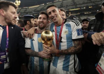 La emotiva despedida de Lionel Messi: homenajes de Ángel Di María y regalos de Conmebol
