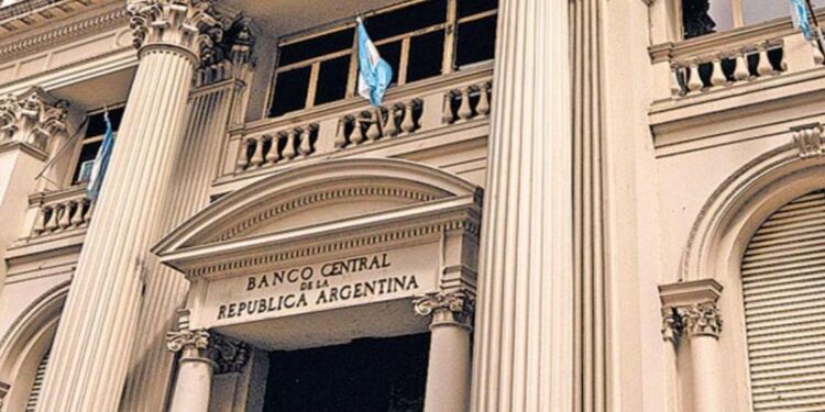 El Banco Central prepara un nuevo sistema para facilitar el acceso al crédito a partir de 2027