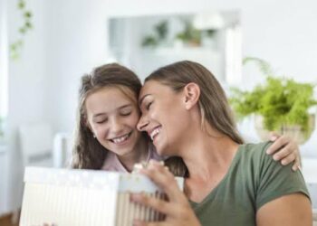 Día de la Madre: las experiencias lideran los regalos elegidos y el gasto promedio ronda los $56.000