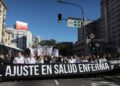 Residentes del Hospital de Clínicas denuncian jornadas de hasta 36 horas, bajos salarios y falta de recursos