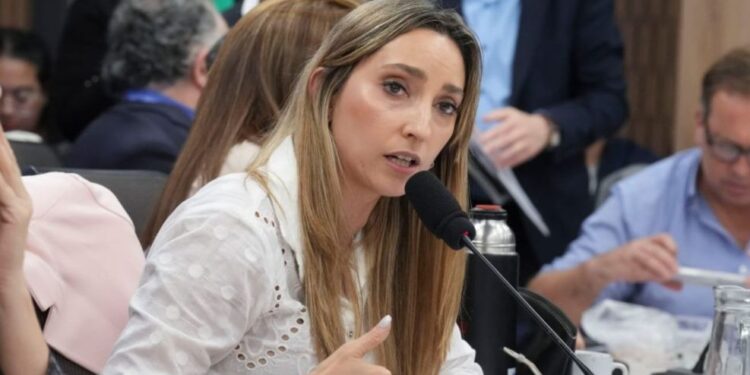 La oposición no reunió quórum en Diputados y Strada apuntó contra los acuerdos entre gobernadores y el Gobierno