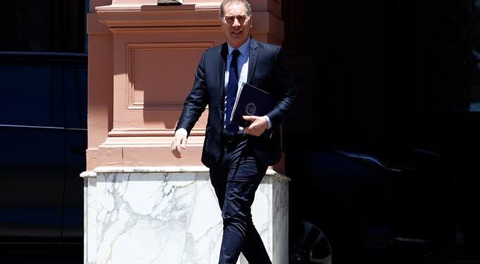 El Senado reclama que Santilli informe sobre la gestión y denuncia una violación de la Constitución